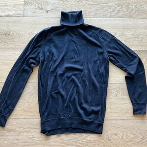 Uniqlo Men's Black Turtleneck Sweater